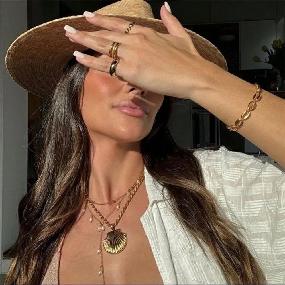 Minimalist gold chain necklace M359